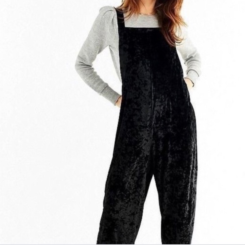 Urban Outfitters Black Velvet Jumper M